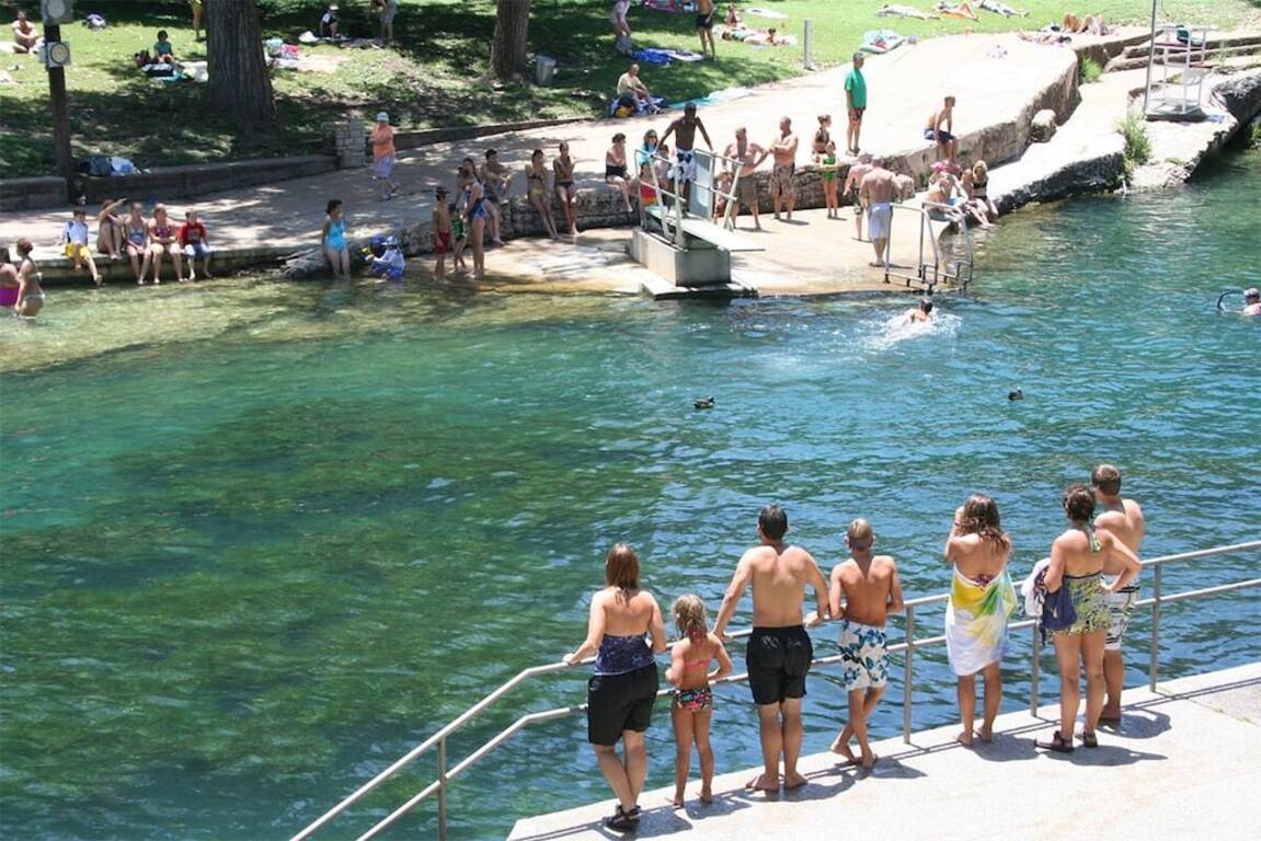 KAYAK & SUP HERE ALL YEAR LONG swim, hike, river float. 379 steps away! photo