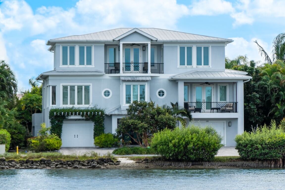 Luxurious Longboat Vacation Home w/ gorgeous views- Walk to Beach photo