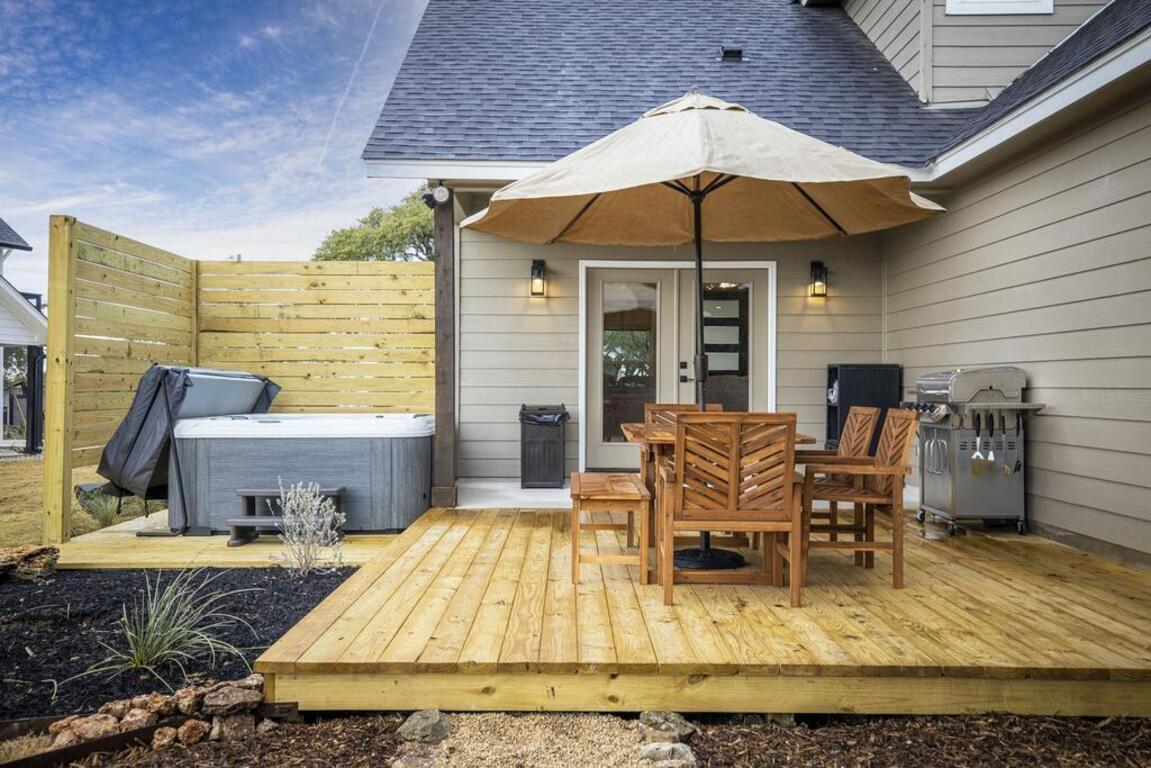 FIREFLY COTTAGE home photo