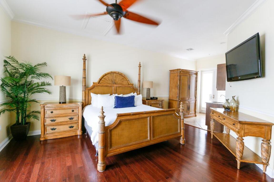 Grand Marina Suite photo