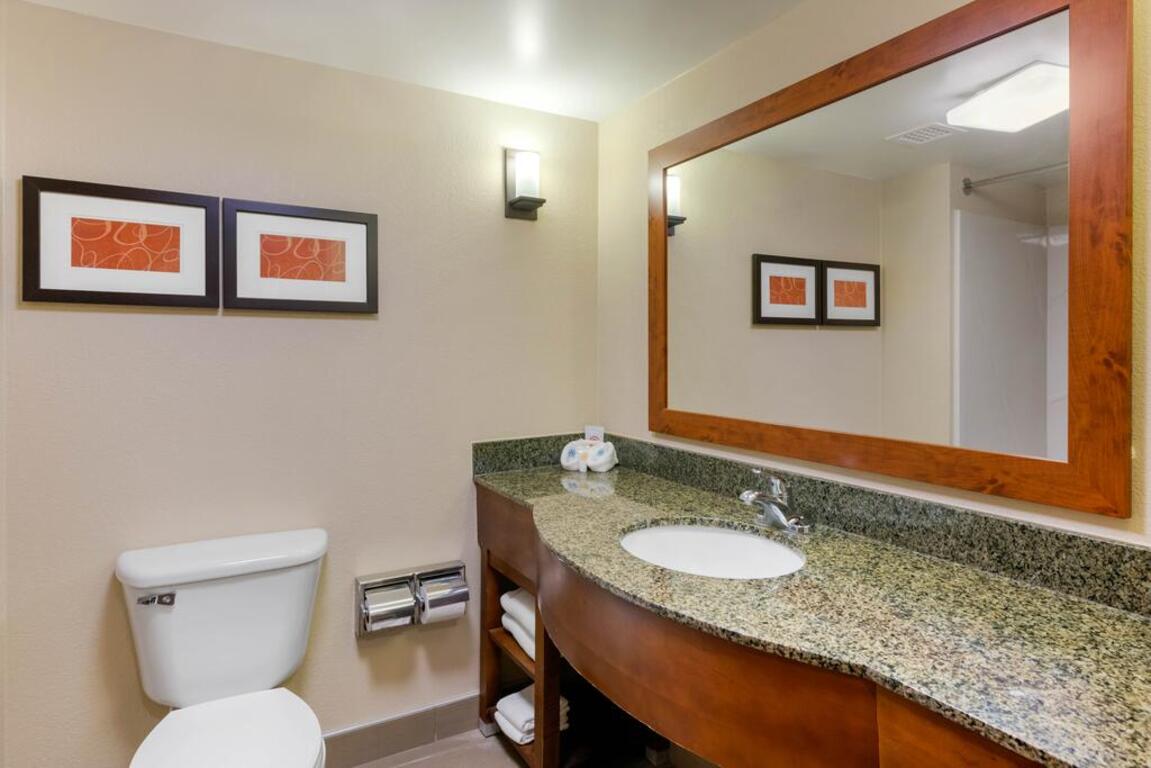 Comfort Suites Fernandina Beach at Amelia Island photo