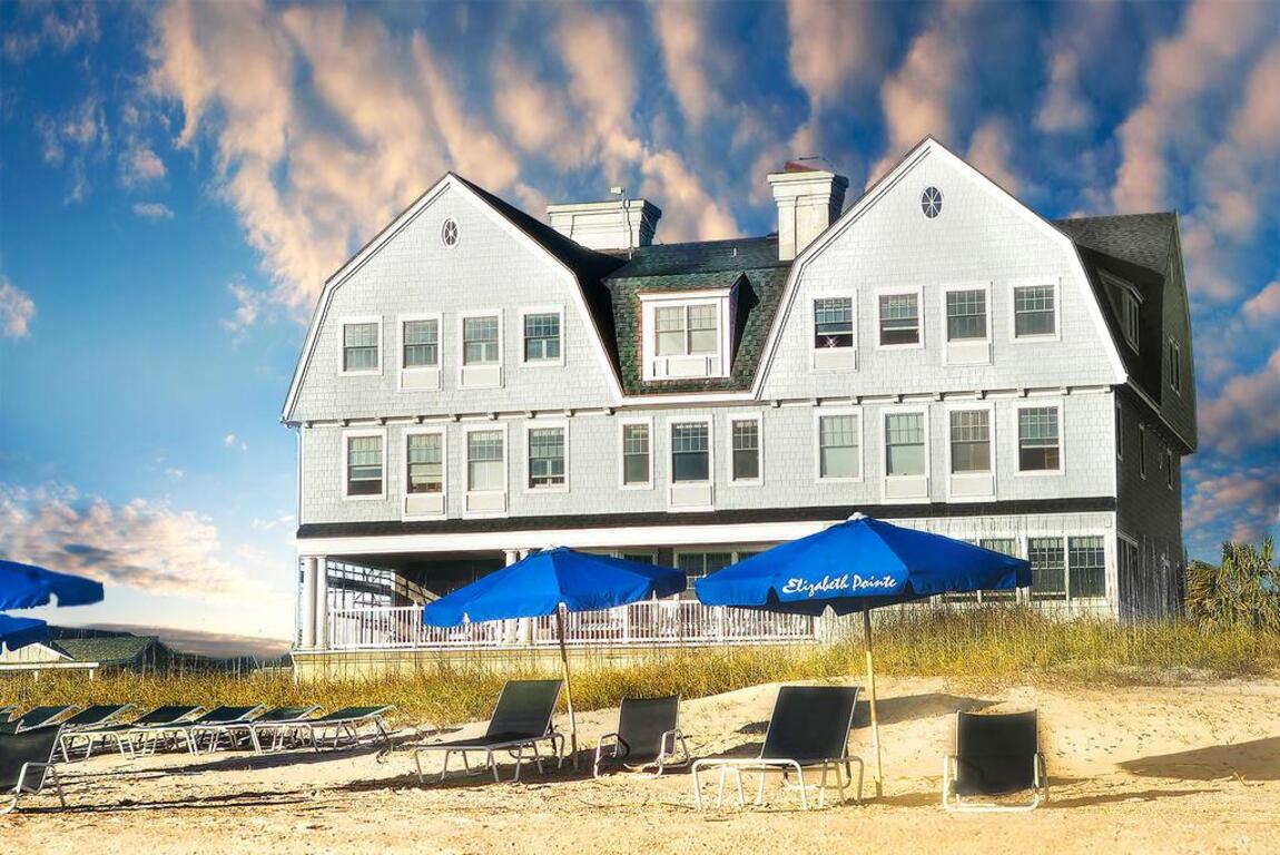 Elizabeth Pointe Lodge photo