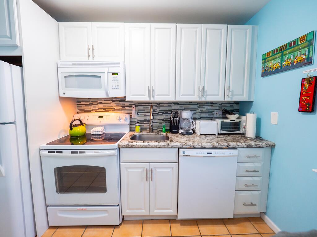 Lazy Lane at Shipyard Condos photo