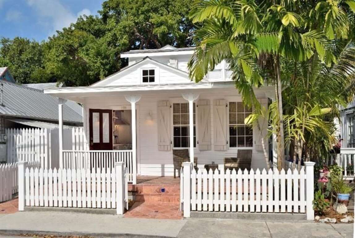 ~POPPY COTTAGE~ Cute Home In Quiet Location photo