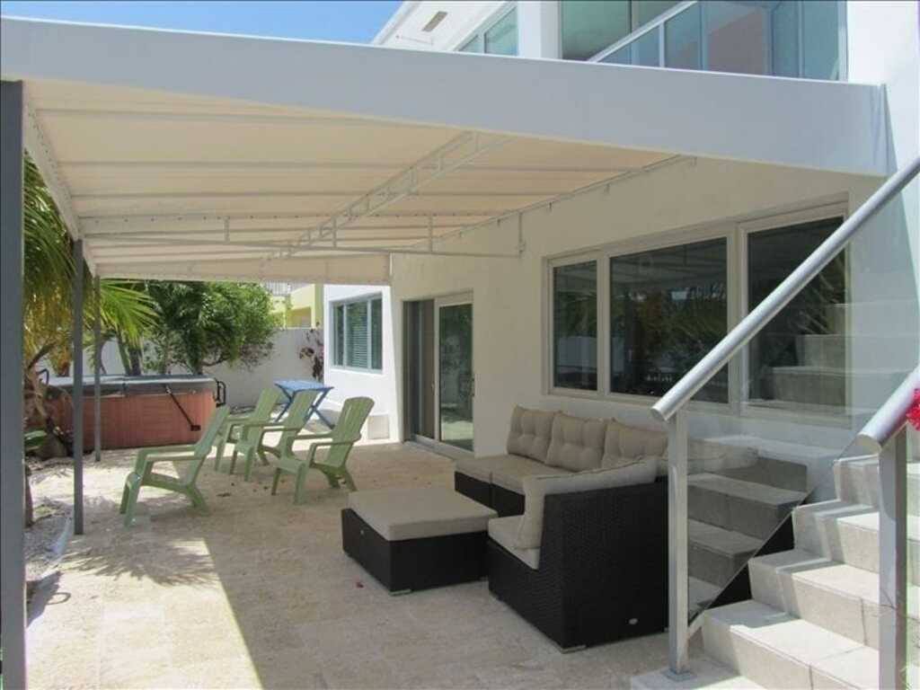 Florida Keys, Tavernier, Waterfront, Dock - Professionally Cleaned after use photo