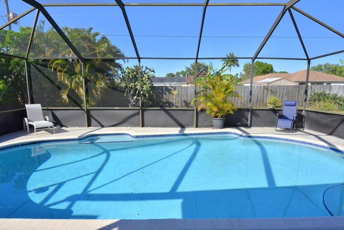 Beautiful Private Screened Pool/Patio Home, Recently Renovated and CLEAN! photo