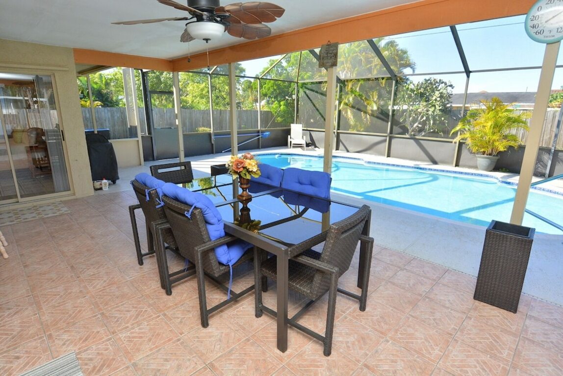Beautiful Private Screened Pool/Patio Home, Recently Renovated and CLEAN! photo