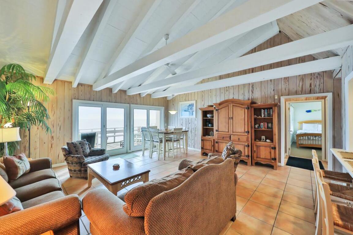 White Heron Beach House photo