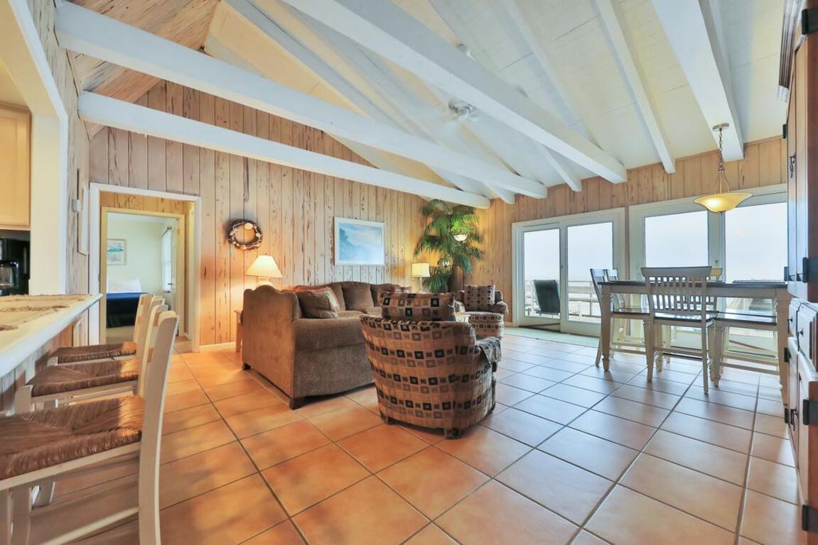 White Heron Beach House photo