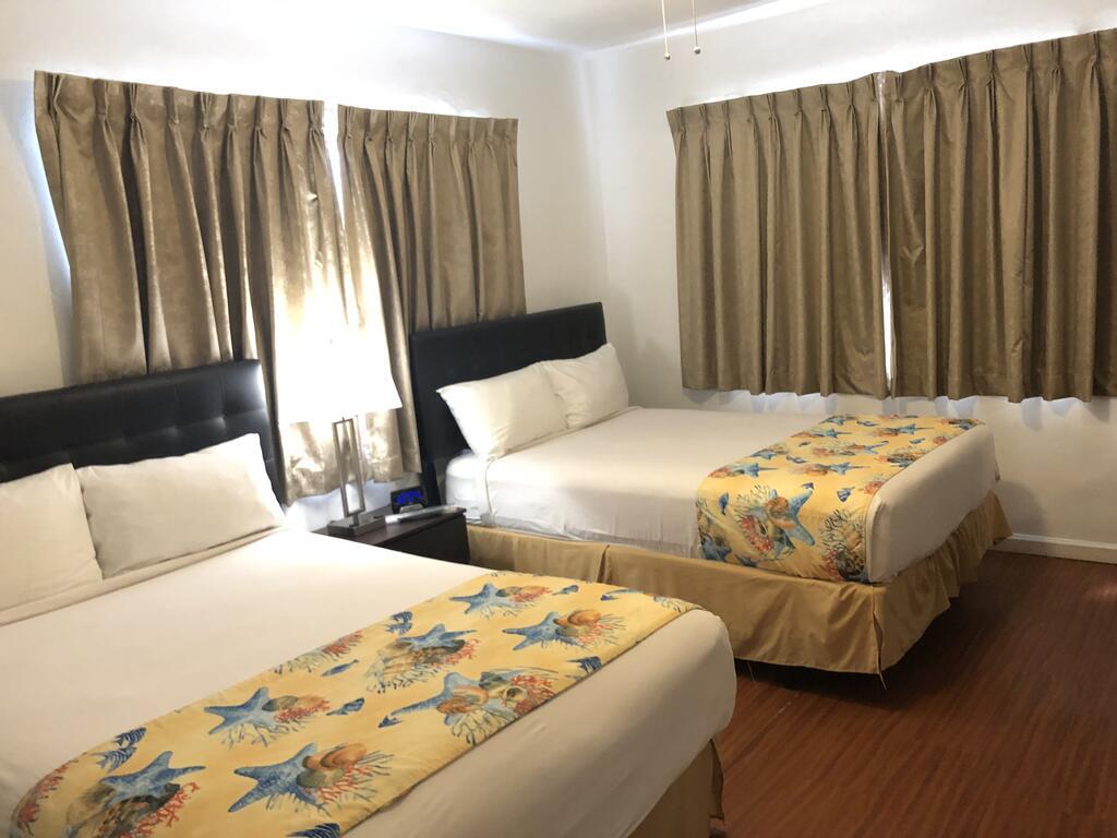 Beach Place Hotel photo