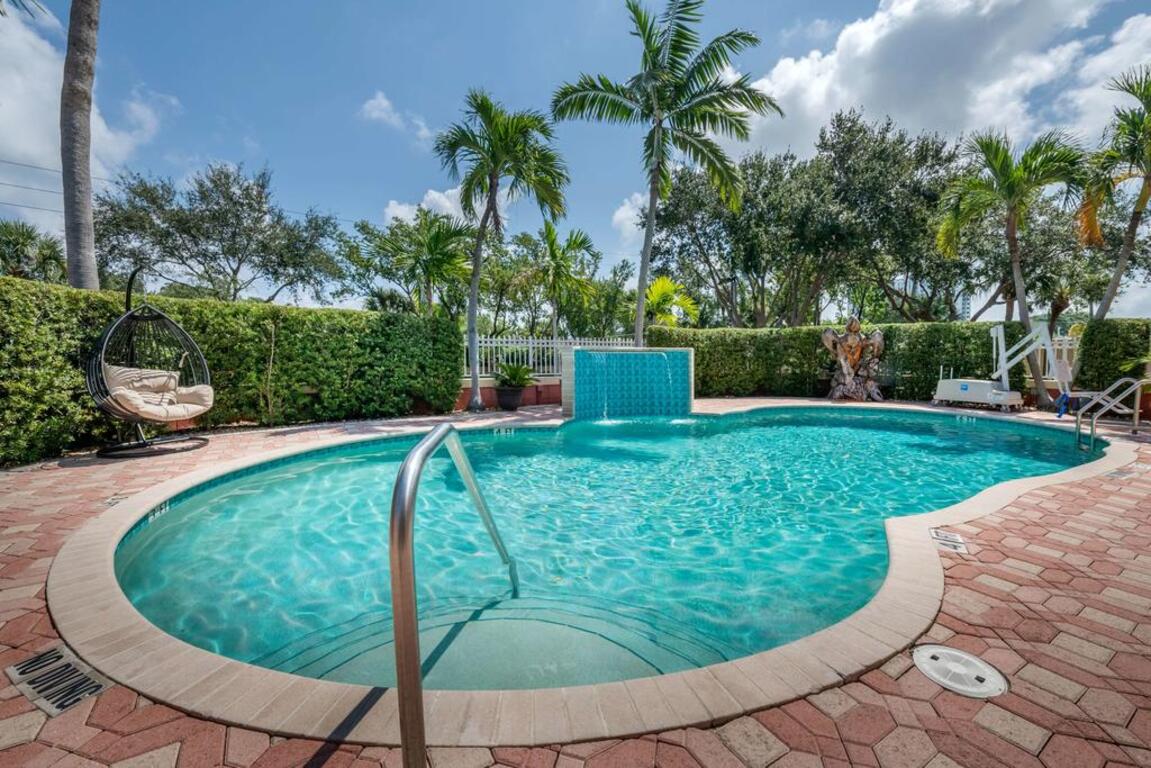 Best Western Plus Palm Beach Gardens Hotel & Suites and Conference Ct photo
