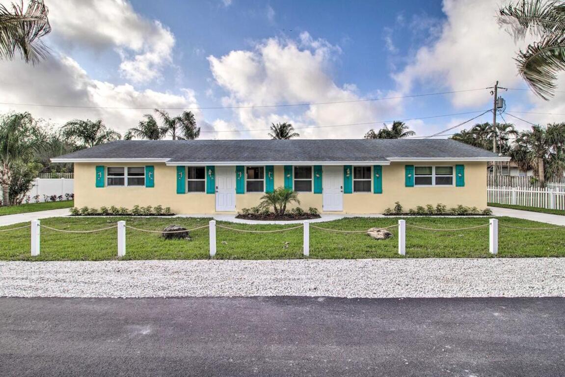 Coastal Townhome with Patio, about 2 Mi to Beach! photo