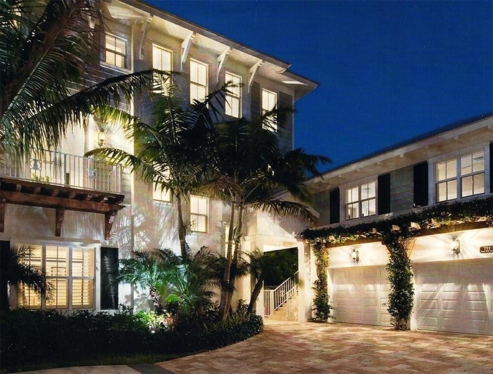 Luxurious Jupiter, Southern Florida Beachside Retreat, Steps From the Ocean photo