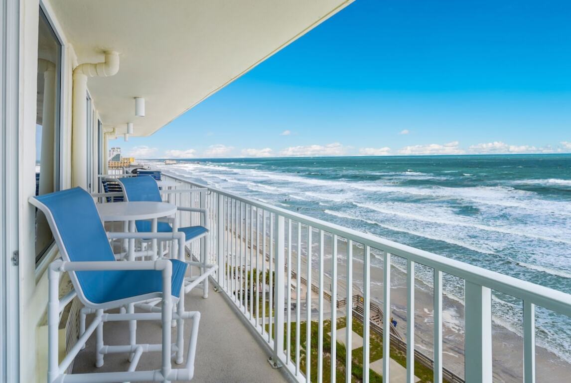 Great rates - Unbelievable direct oceanfront views ! photo