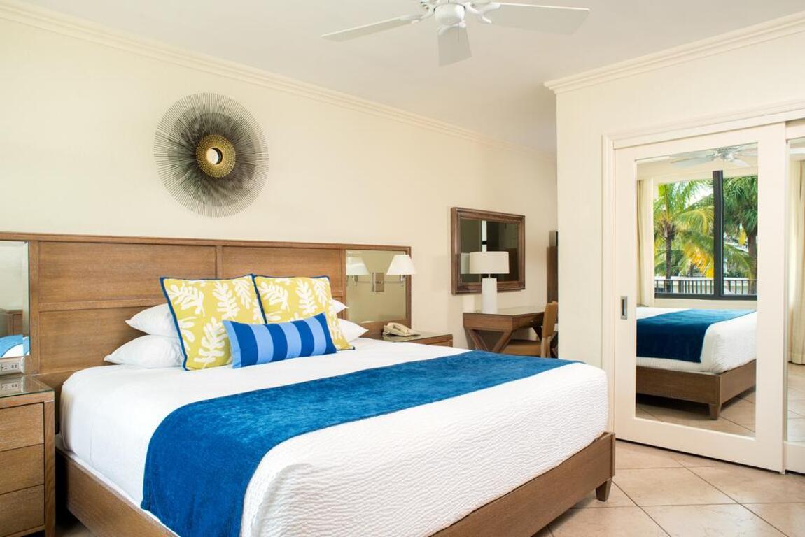 High Noon Beach Resort photo