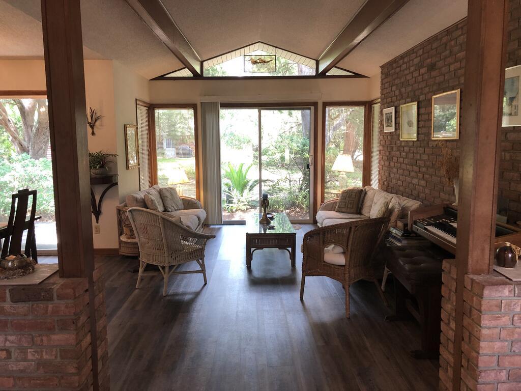 DIXIES RETREAT by Jekyll Realty photo