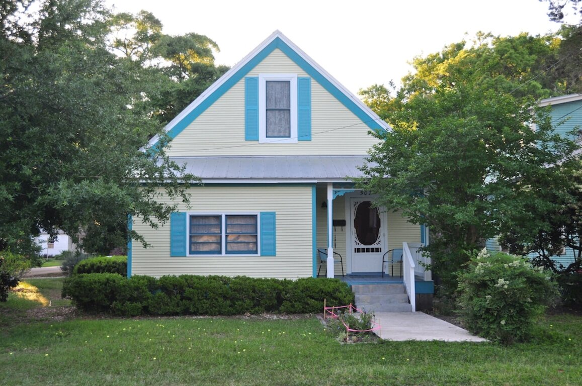 Historic Island Cottage in - Walk to Shop & Dine Fernandina - Modern Amenities photo