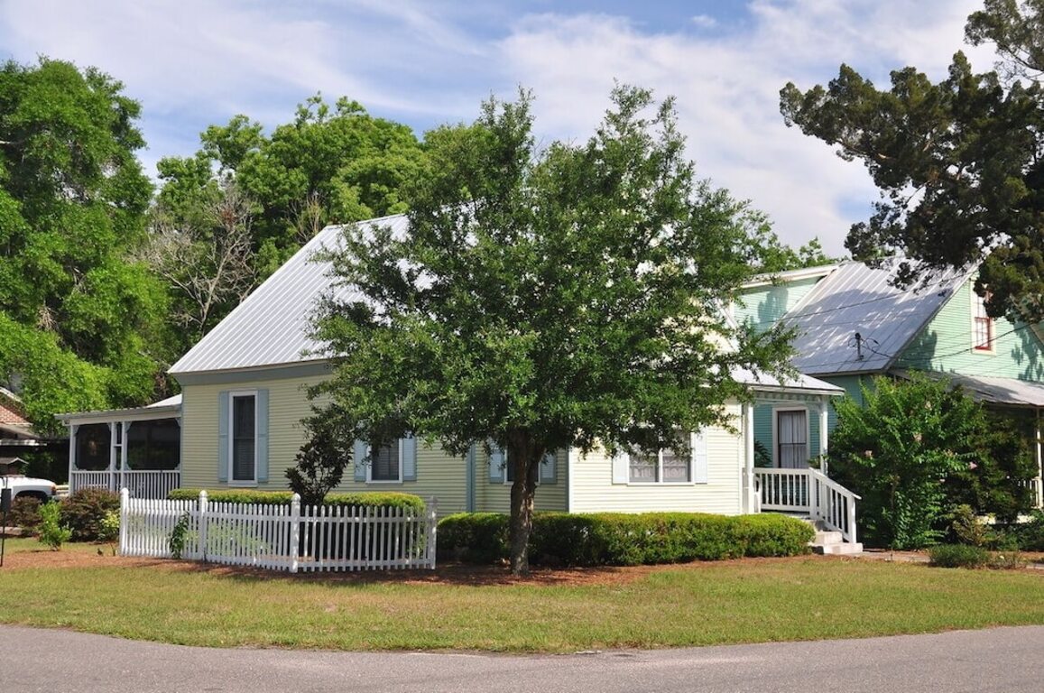 Historic Island Cottage in - Walk to Shop & Dine Fernandina - Modern Amenities photo