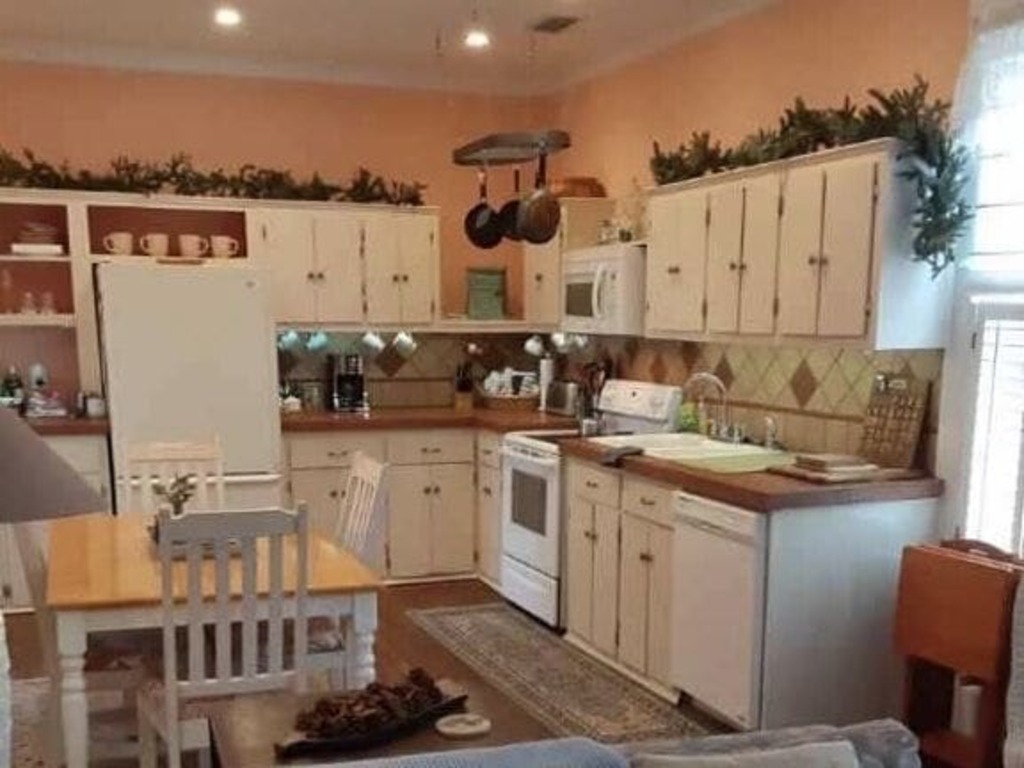 Historic Island Cottage in - Walk to Shop & Dine Fernandina - Modern Amenities photo