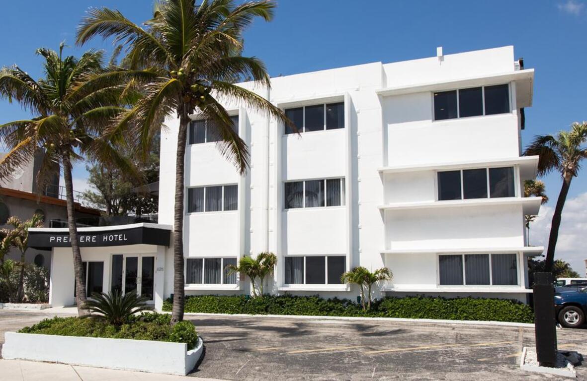 Premiere Hotel photo