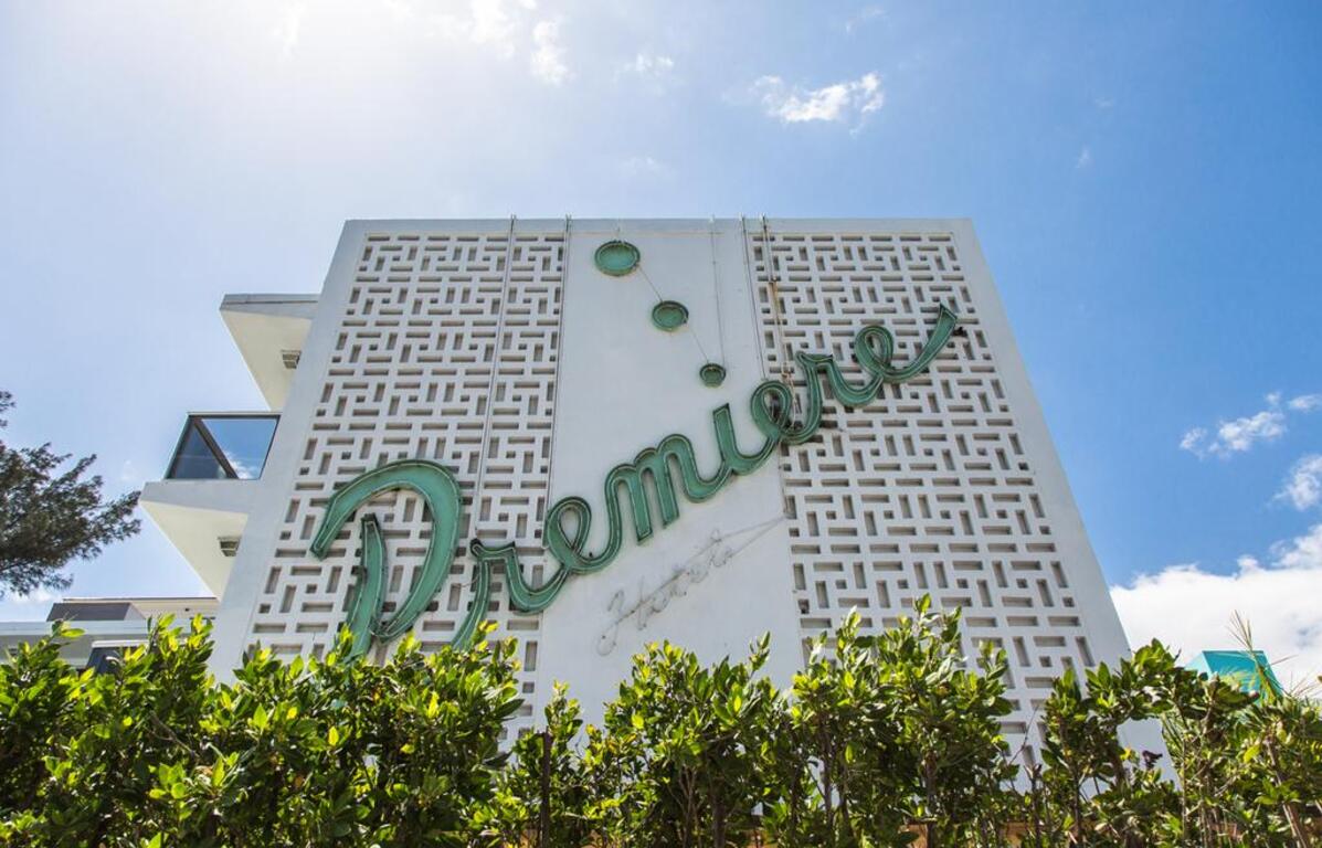 Premiere Hotel photo