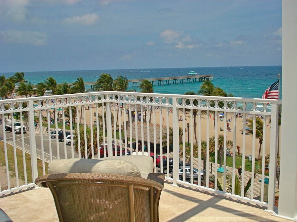 OCEANFRONT PENTHOUSE 4B 5BA, WALK TO RESTAURANTS,SHOPS photo