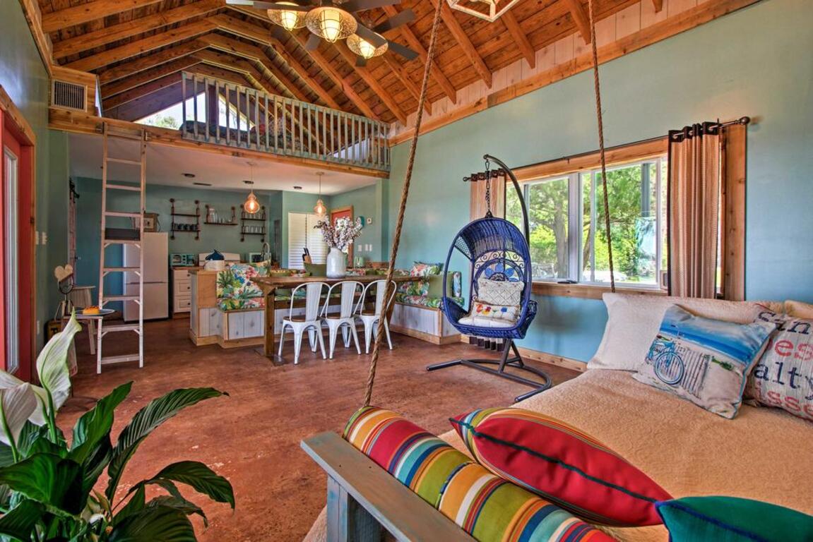 Susie Shanty Waterfront Colonels Island Studio! photo