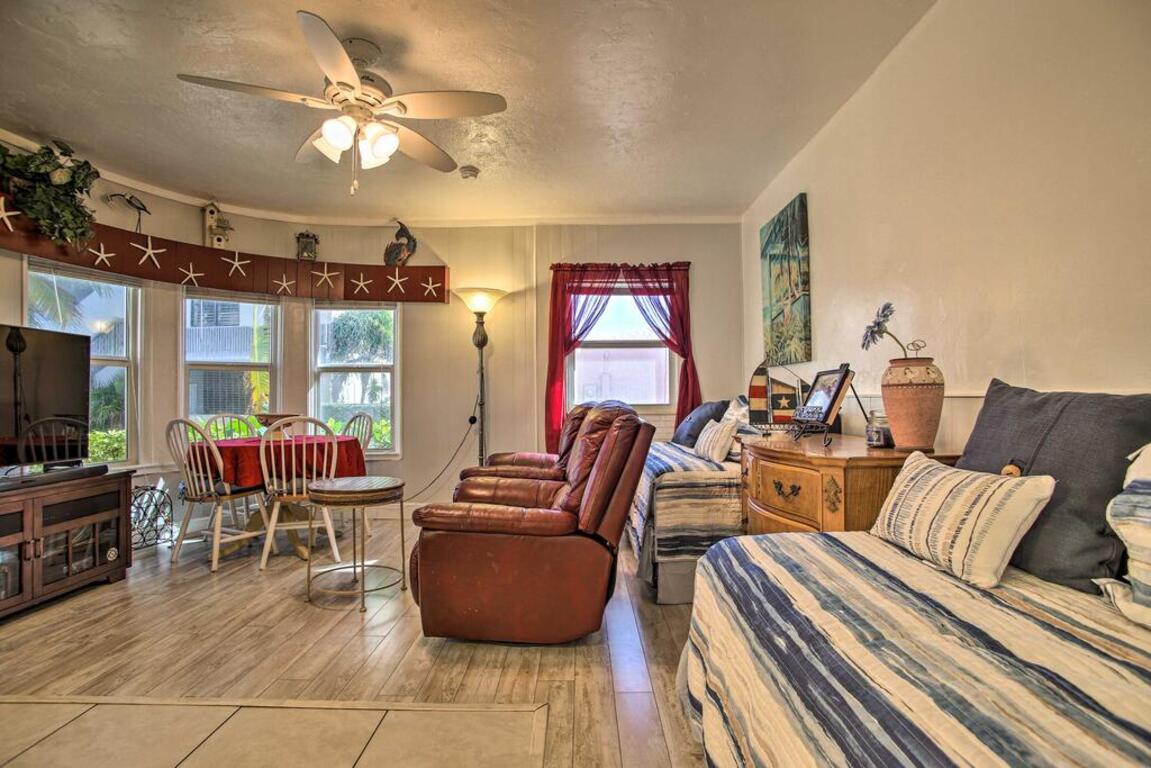 Sunny Hollywood Hideaway - 200 Feet to Beach! photo