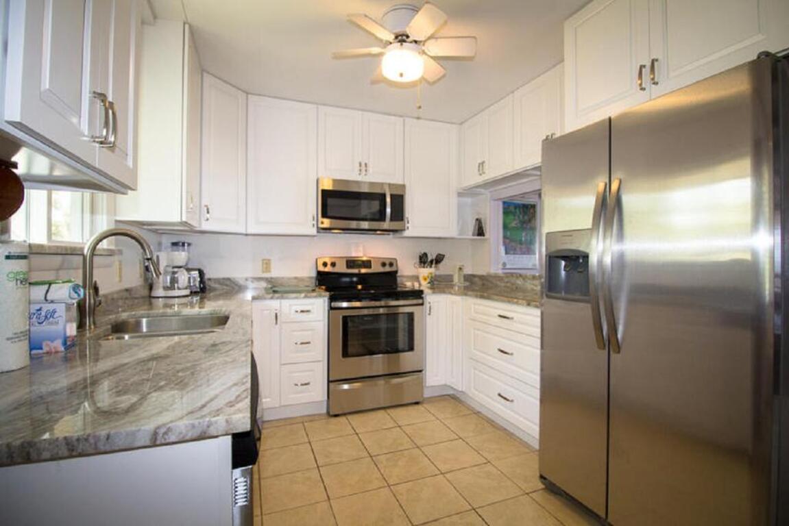 711 Yellow Perch - Six Bedroom House photo