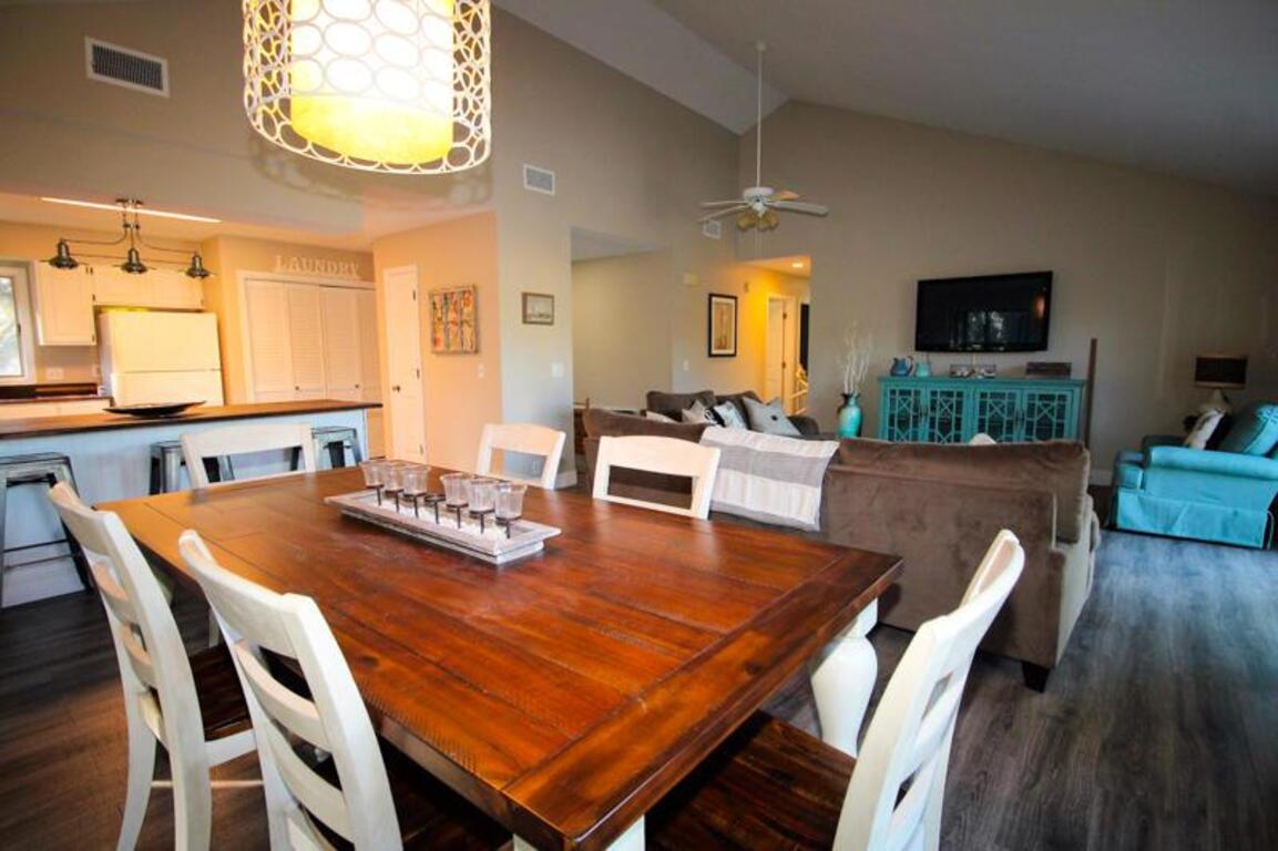 359 Tarpon Boulevard - Three Bedroom House photo