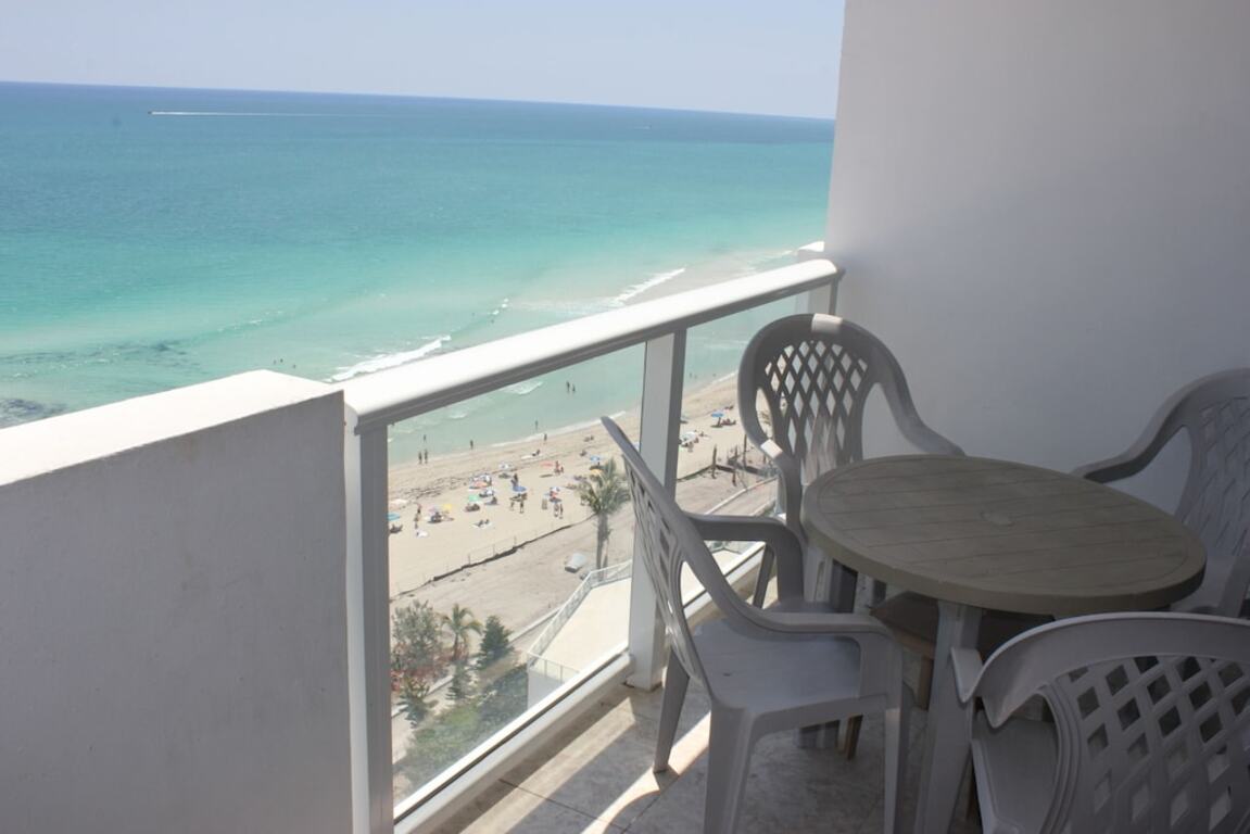 Fantastic Balcony Beach front View in the best area with parking. photo