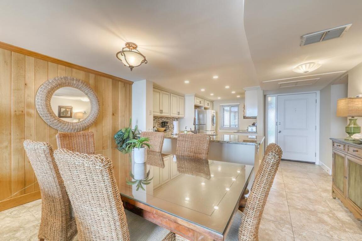 Island Club 2 photo