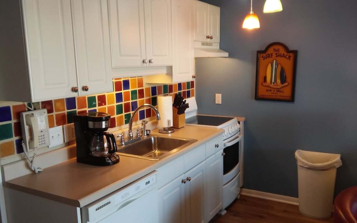 Great Little Villa at Great Beach Front Resort with lots of amentities! photo