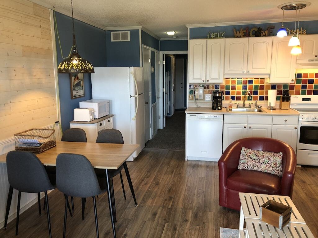 Great Little Villa at Great Beach Front Resort with lots of amentities! photo