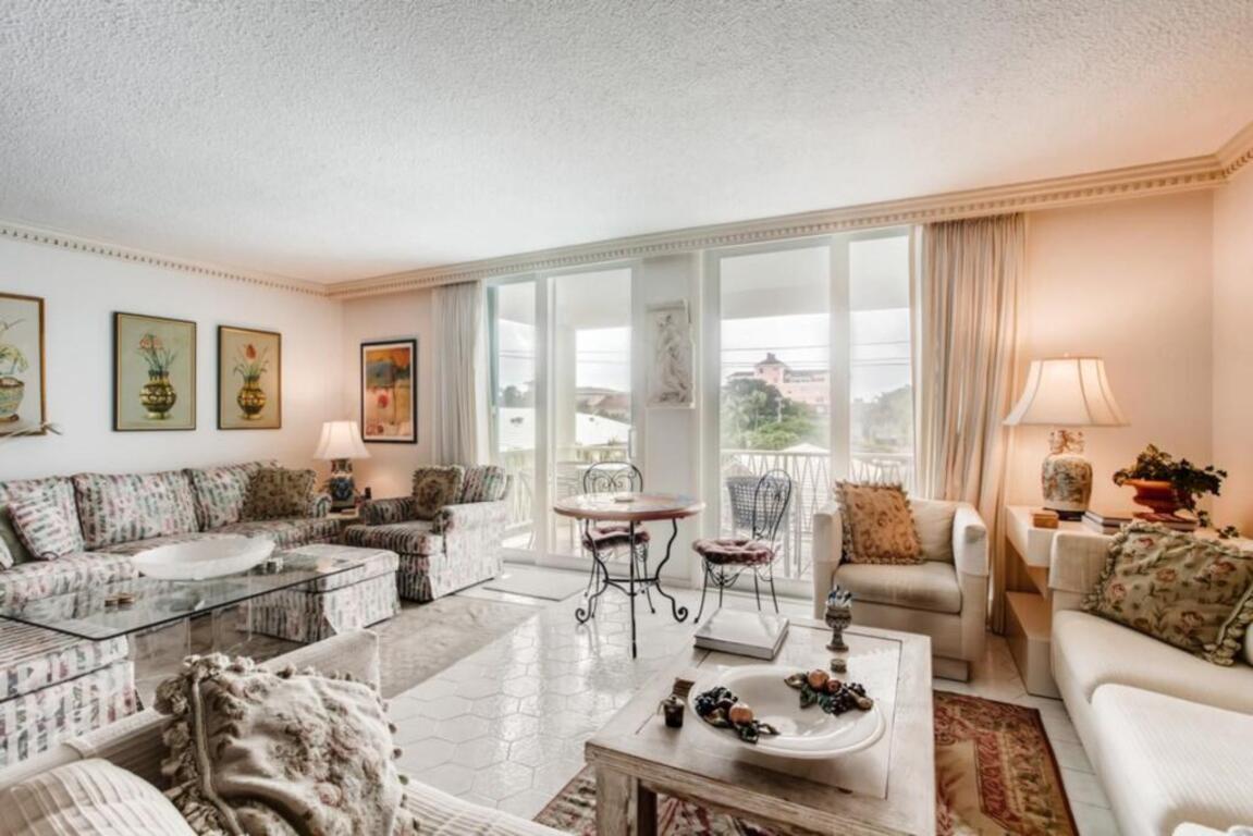 Everglades Plaza - Vintage Palm Beach Island Condo photo