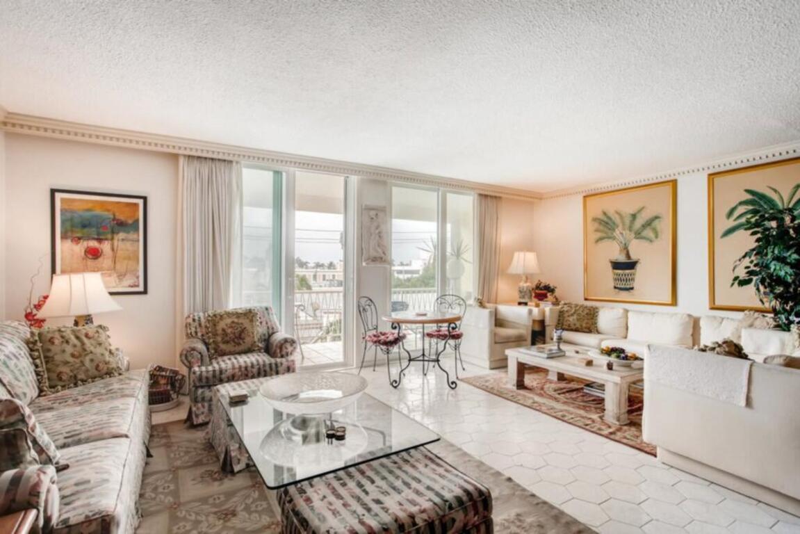 Everglades Plaza - Vintage Palm Beach Island Condo photo