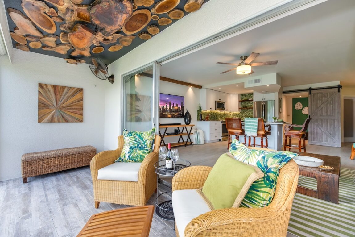 Book now! It just became available after a 6 months Hospital CEO Corporate stay! photo