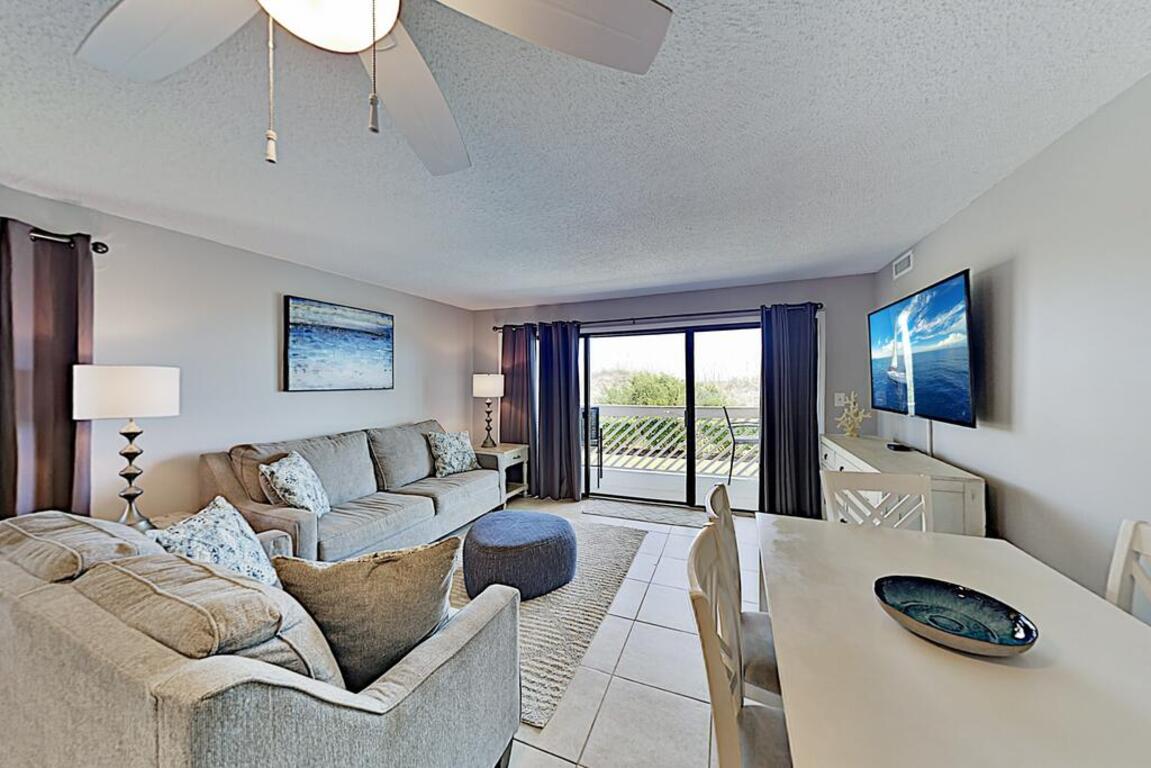 Ocean Shores Beachfront Retreat with Pool & Balcony condo photo