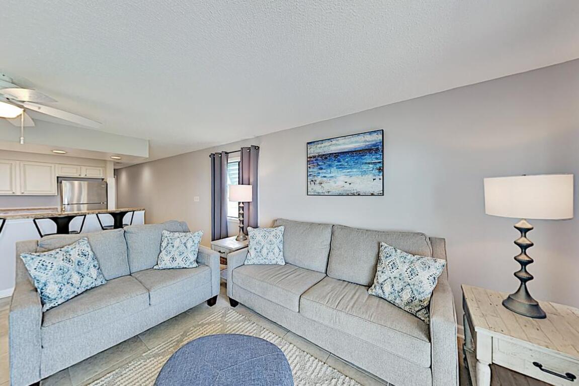 Ocean Shores Beachfront Retreat with Pool & Balcony condo photo