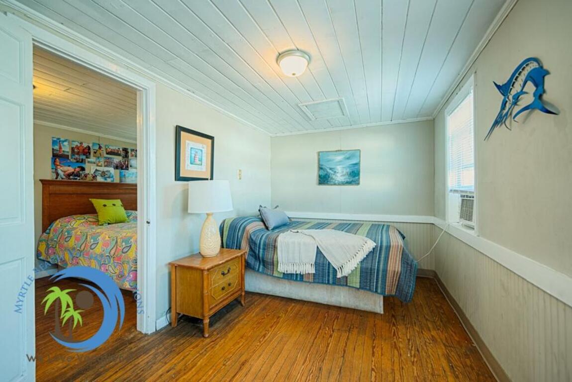 Oceanfront Ocean Drive Cottage photo