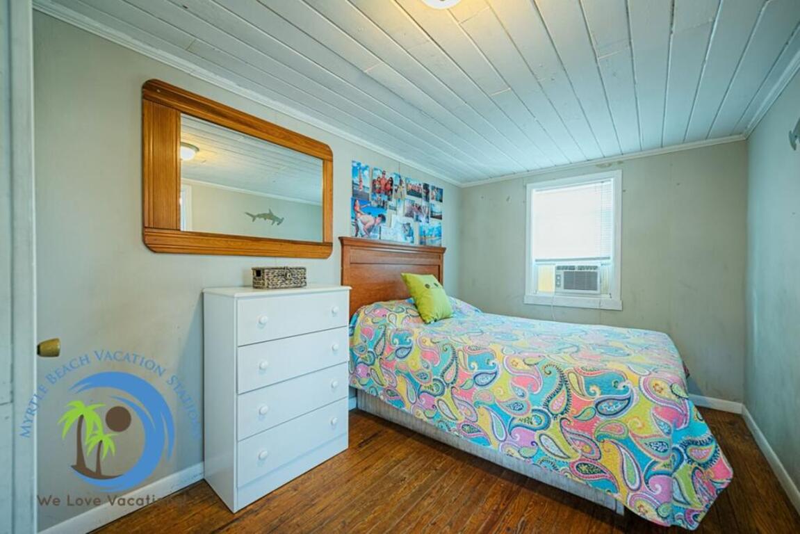 Oceanfront Ocean Drive Cottage photo