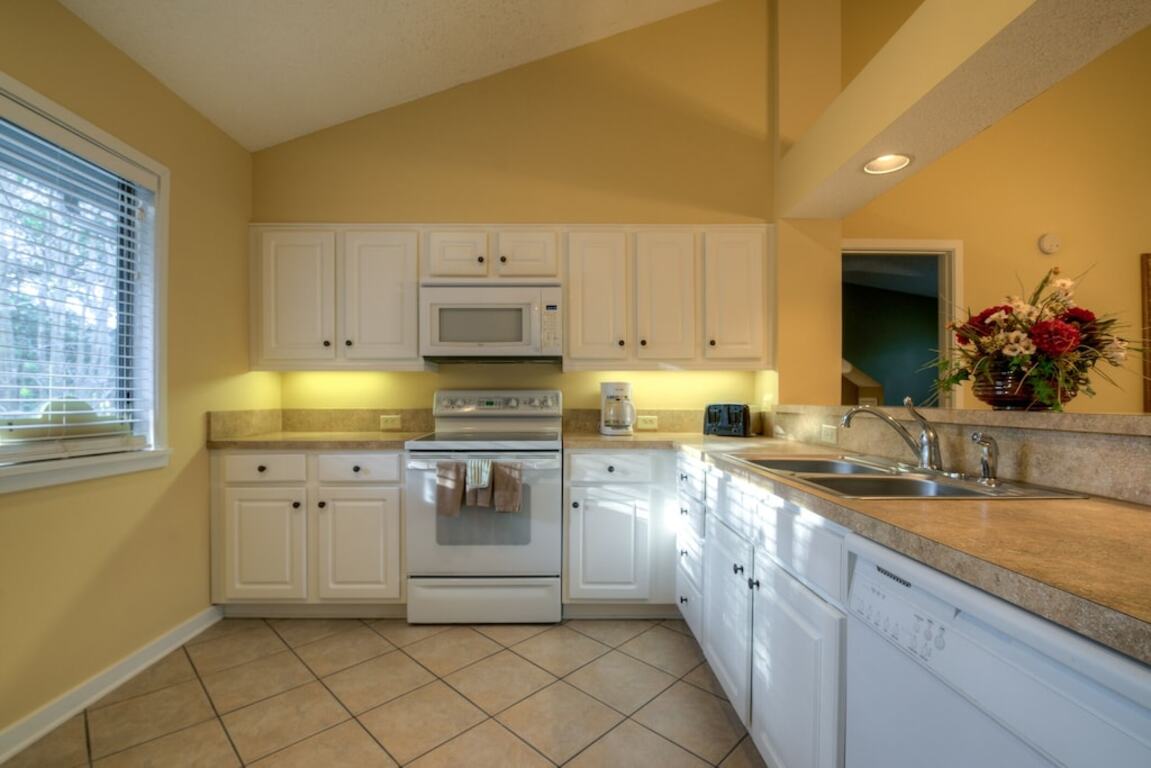 Beautiful 3BR Villa with the BEST Kingston Plantation Rates! photo