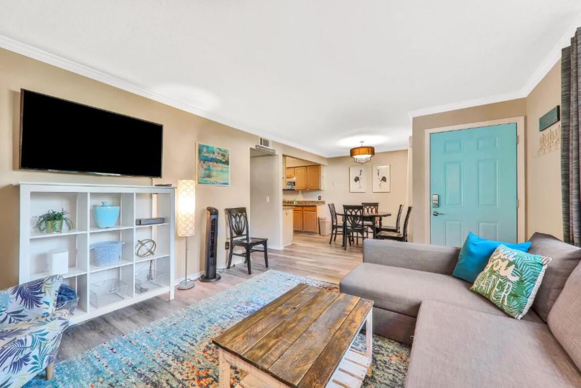 Clipper Cabana Beachwalk Condo photo