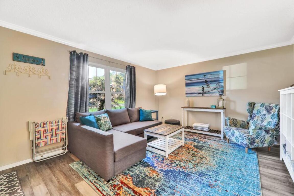 Clipper Cabana Beachwalk Condo photo