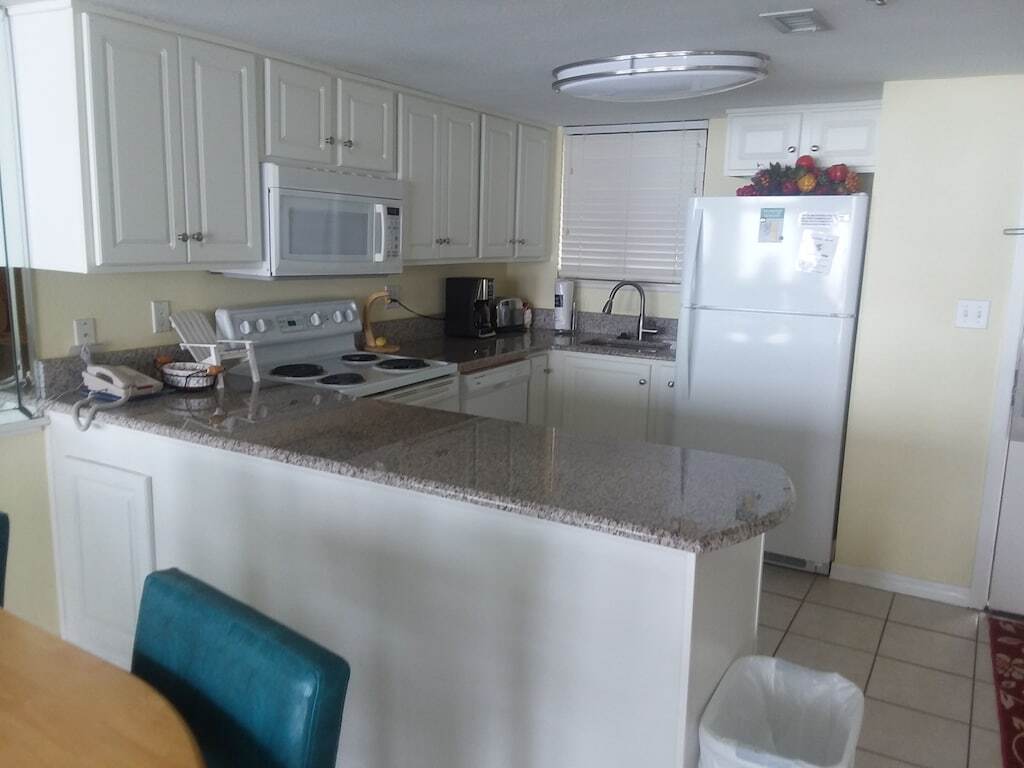 Feb SALE $99 per night. 16th floor Incredible views of Gulf & city of Destin photo