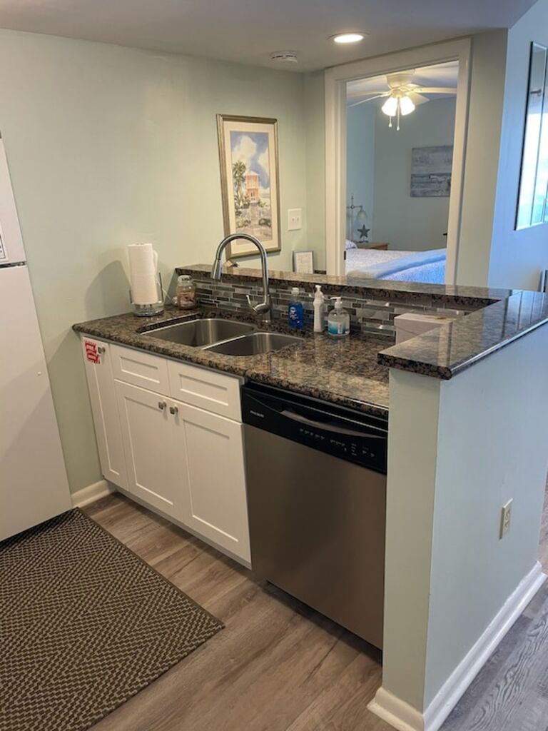 Seaside Getaway! Breathtaking ocean views -2 BR/2BA , sleeps 6. Sand Dollar 110 photo