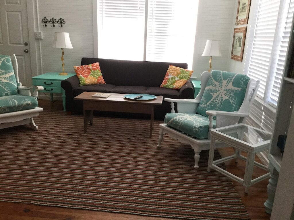 Steps To The Beach - Newly Renovated 2/1 First Floor Apartment With Ocean View photo