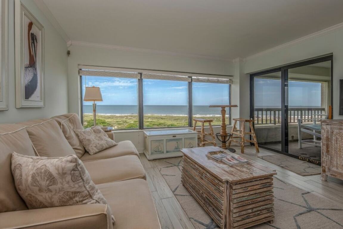Beautiful Oceanfront Condo With Breathtaking Beach Views photo