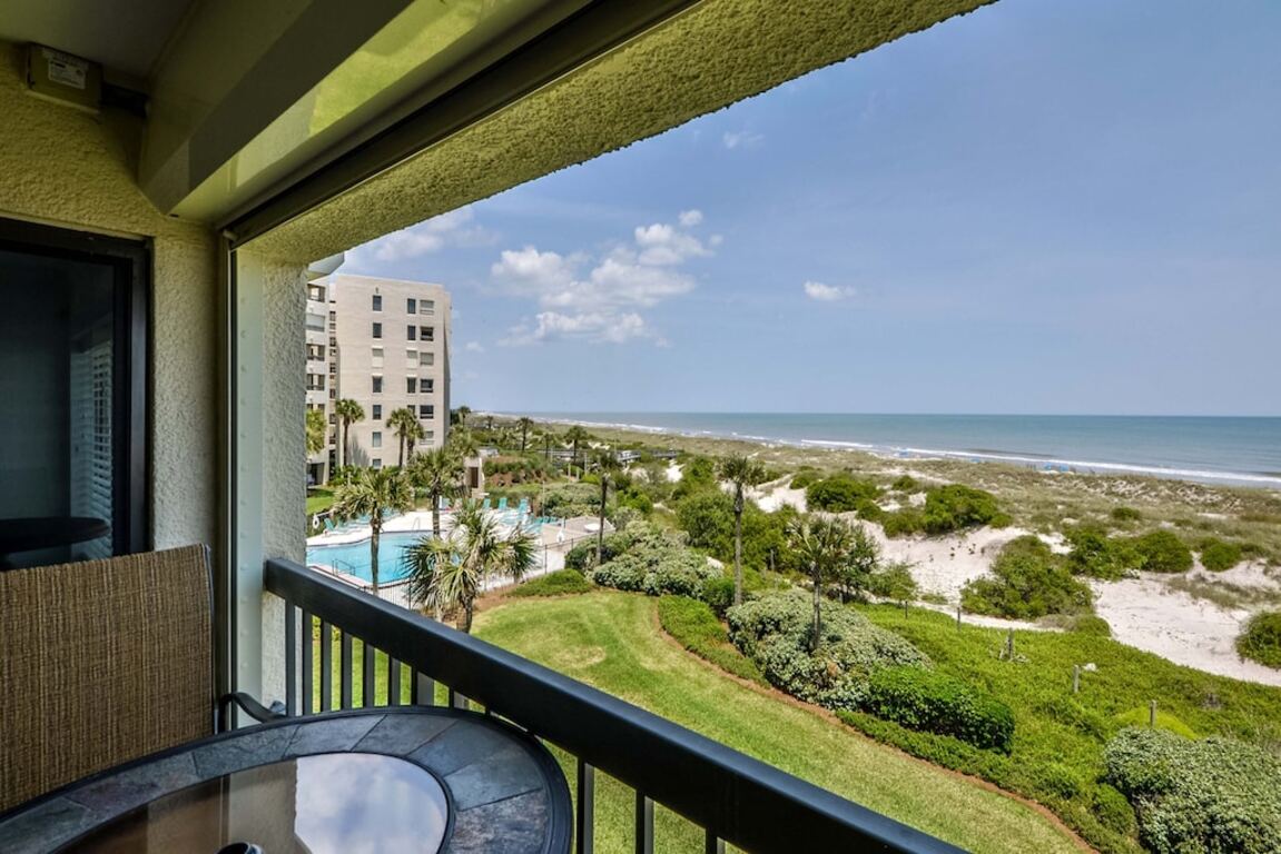 Beautiful Oceanfront Condo With Breathtaking Beach Views photo