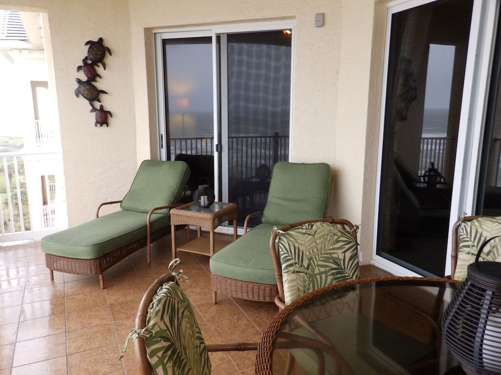 Direct Ocean Front Penthouse, Vacation In The Lap Of Luxury ! photo